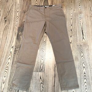 Men’s Old Navy khaki pants, “flex” waist 34x34, like new